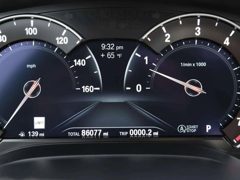 Used 2019 BMW 540i image 25