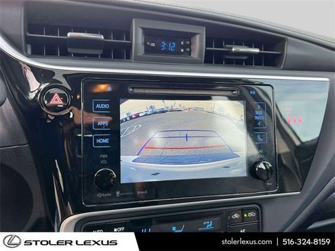 Used 2018 Toyota Corolla L image 30