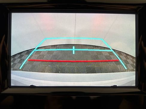 Used 2019 Toyota Camry LE FWD image 14