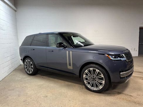 New 2026 Land Rover Range Rover SE image 5
