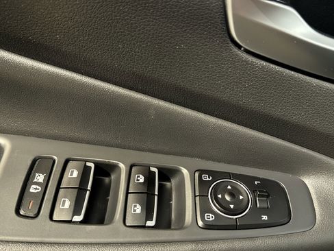 Used 2020 Hyundai Santa Fe Limited image 12