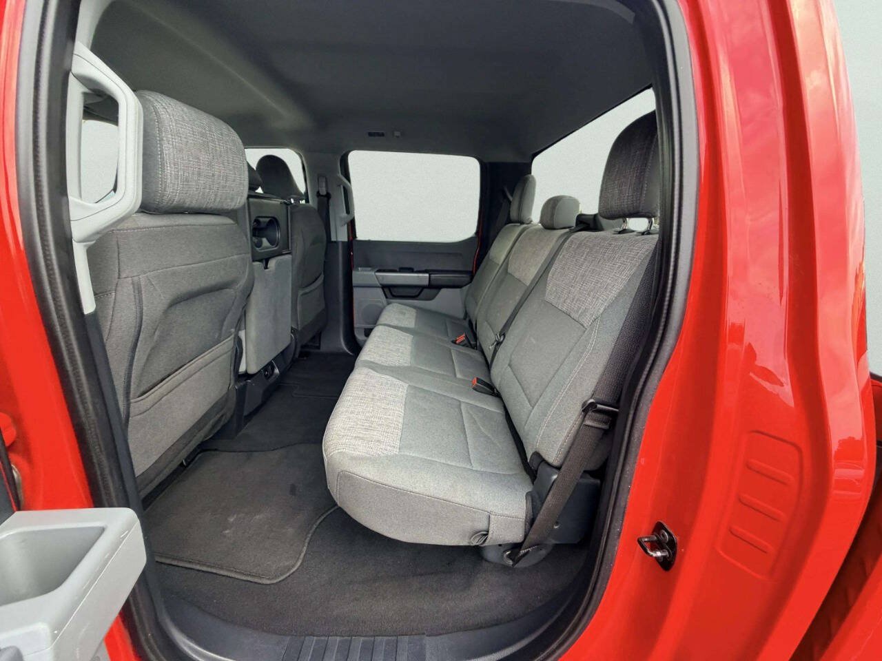 Used 2024 Ford F350 XLT AWD/4WD image 27