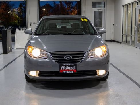 Used 2010 Hyundai Elantra GLS image 4