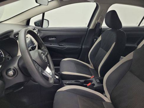 Used 2021 Nissan Versa SV FWD image 17