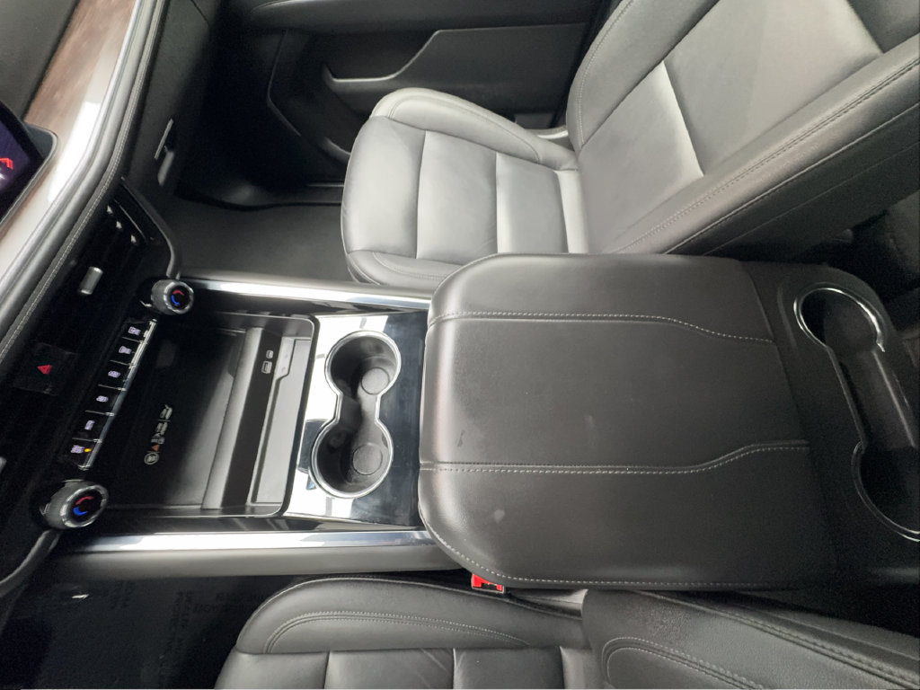 Used 2025 Chevrolet Tahoe LT RWD image 51