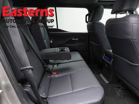 Used 2024 Lexus GX 550 w/ Cold Area Package AWD/4WD image 25