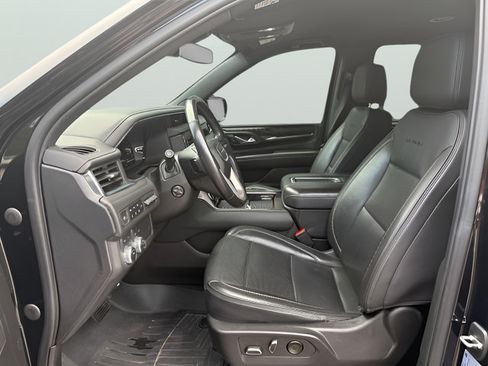 Used 2022 GMC Yukon XL Denali AWD/4WD image 15