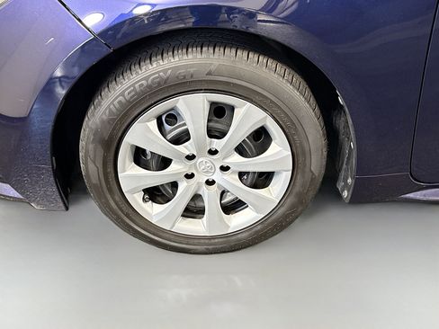 Used 2020 Toyota Corolla LE FWD image 37