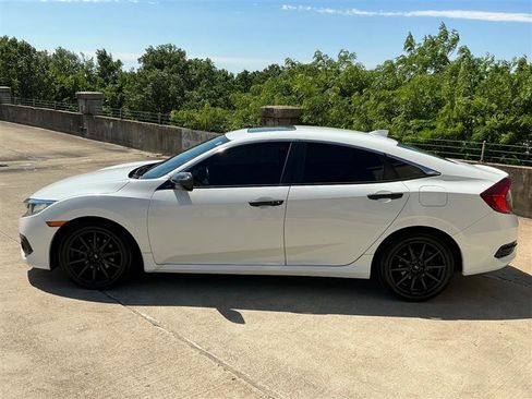 Used 2016 Honda Civic EX-L image 3