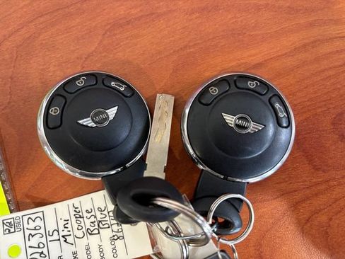 Used 2015 MINI Cooper Convertible FWD image 15