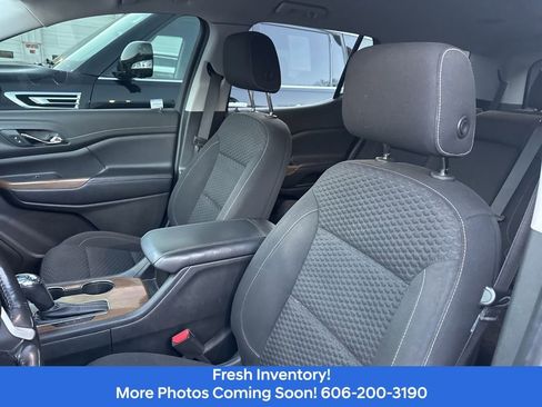 Used 2019 GMC Acadia SLE w/ LPO, Floor Liner Package FWD image 11
