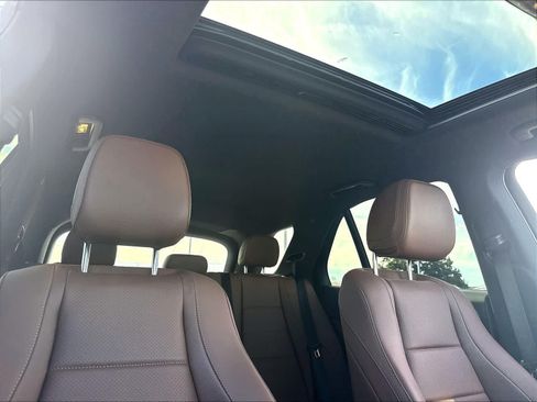 Used 2024 Mercedes-Benz GLE 450 4MATIC w/ Driver Assistance Package image 29