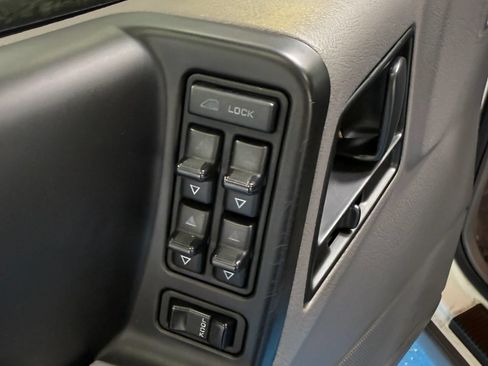 Used 1995 Jeep Grand Cherokee Laredo AWD/4WD image 45