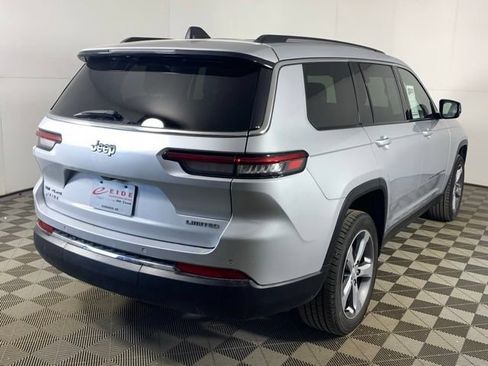 Used 2022 Jeep Grand Cherokee L Limited AWD/4WD image 17