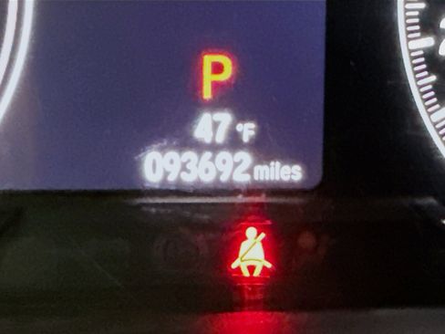 Used 2018 Honda Accord Touring image 19