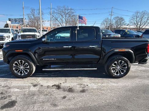 Used 2023 GMC Canyon Denali image 4