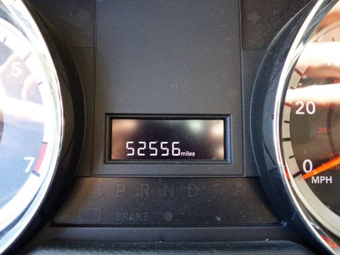 Used 2019 Dodge Grand Caravan SE w/ UConnect Hands-Free Group FWD image 23