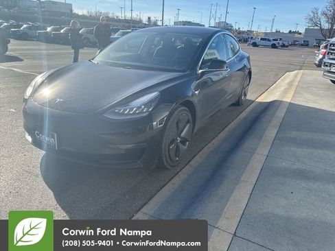 Used 2018 Tesla Model 3 Long Range image 3