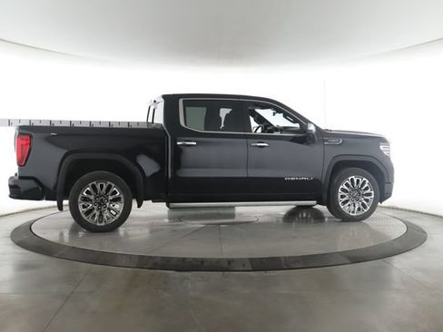 Used 2024 GMC Sierra 1500 Denali Ultimate AWD/4WD image 6