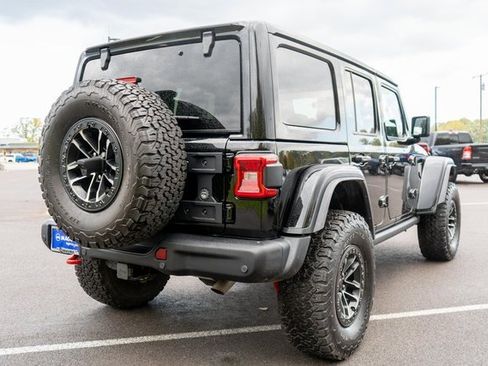 Used 2024 Jeep Wrangler Unlimited Rubicon image 6