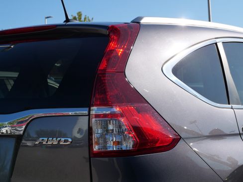 Used 2016 Honda CR-V Touring image 8
