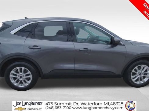 Used 2021 Ford Escape SE w/ Cold Weather Package FWD image 9