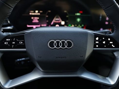 New 2025 Audi Q5 Premium image 33