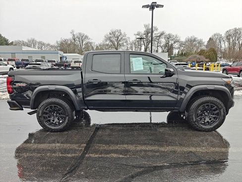 Certified 2024 Chevrolet Colorado Trail Boss w/ Technology Package image 2