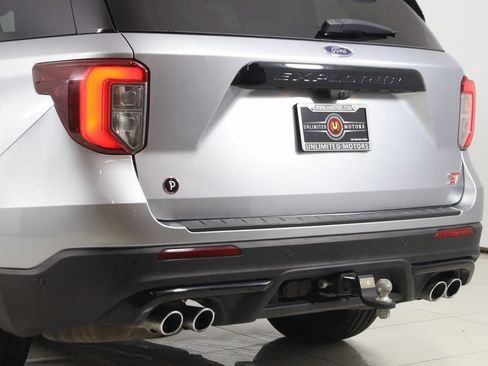 Used 2020 Ford Explorer ST w/ Premium Technology Package image 27