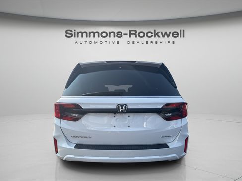Used 2025 Honda Odyssey Sport-L image 4
