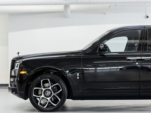 Used 2024 Rolls-Royce Cullinan Black Badge w/ Driver's Package AWD/4WD image 13
