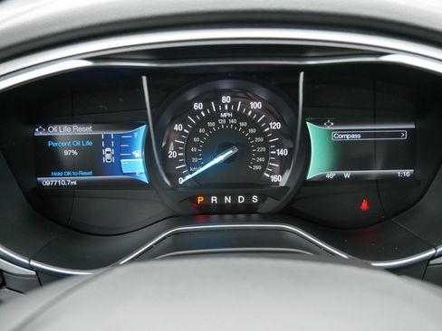 Used 2016 Ford Fusion SE image 21