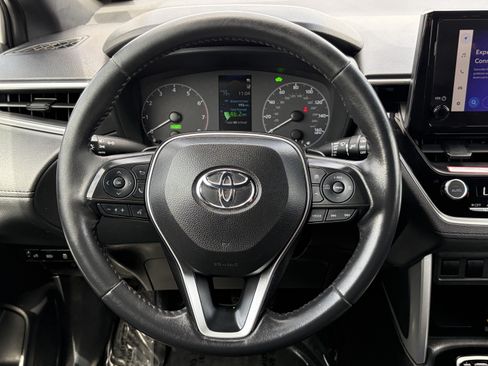Used 2023 Toyota Corolla Cross AWD Hybrid image 16