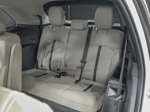 Used 2025 MAZDA CX-90 3.3 Turbo w/ Preferred Package image 31