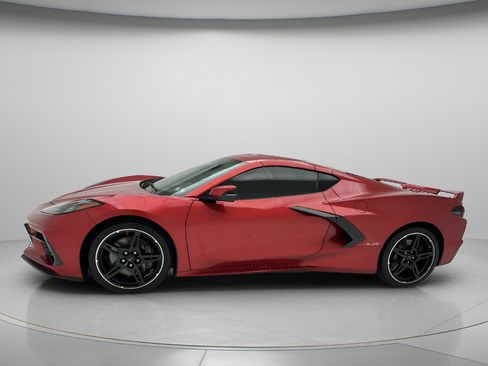 Used 2024 Chevrolet Corvette Stingray Preferred Cpe w/ Z51 Performance Package RWD image 6