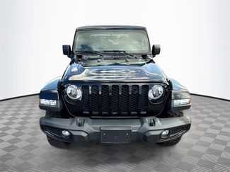 Used 2021 Jeep Gladiator Willys video 2