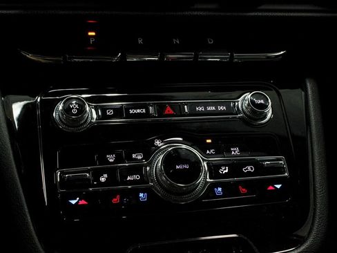 Used 2021 Lincoln Corsair AWD w/ Equipment Group 101A image 29