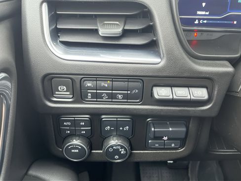 Used 2022 Chevrolet Tahoe High Country w/ Max Trailering Package image 18