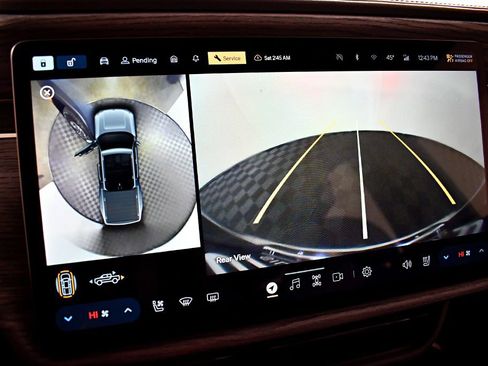 Used 2022 Rivian R1T Launch Edition image 38