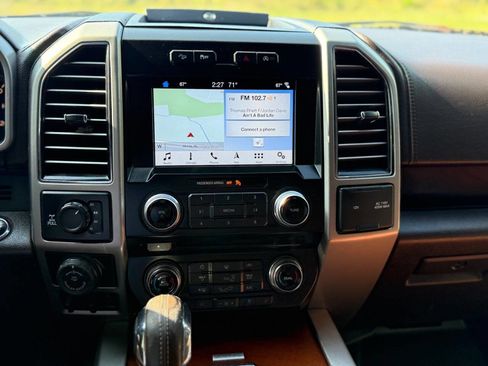 Used 2018 Ford F150 King Ranch w/ Trailer Tow Package image 14