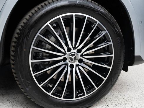New 2027 Mercedes-Benz GLC 300 4MATIC image 11