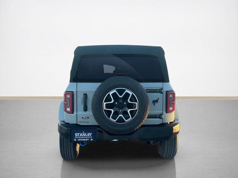 Used 2023 Ford Bronco Outer Banks image 6