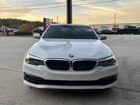 Used 2018 BMW 530e image 2