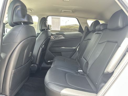 Certified 2023 Kia Sportage EX image 24