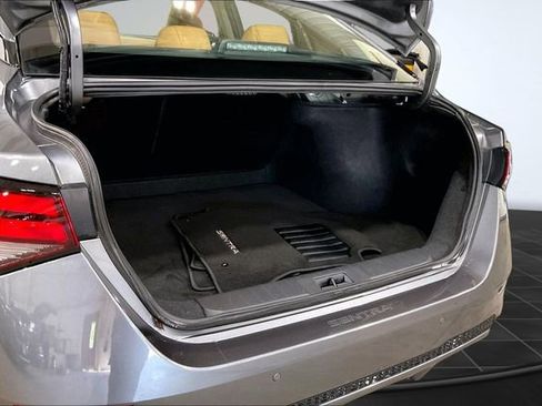 Used 2025 Nissan Sentra SV w/ SV Premium Package FWD image 5