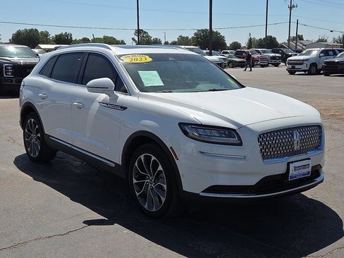 Used 2023 Lincoln Nautilus Reserve w/ Equipment Group 201A FWD image 7