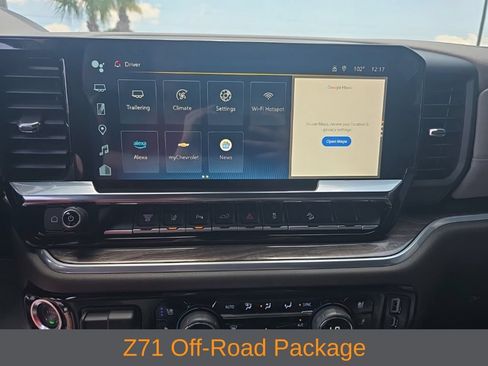 Used 2025 Chevrolet Silverado 2500 LTZ w/ LTZ Premium Package AWD/4WD image 17