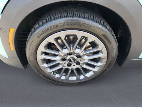 Used 2025 MINI Cooper S FWD image 9