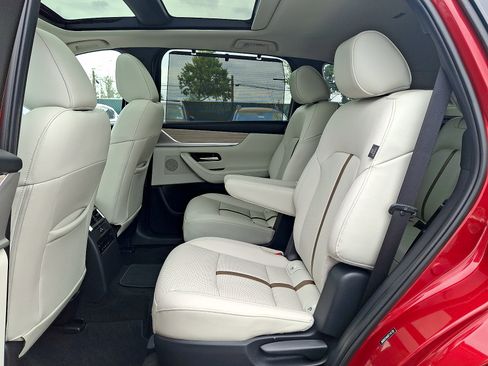 Certified 2024 MAZDA CX-90 Plug-In Hybrid w/ Premium Plus AWD/4WD image 12