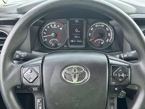 Used 2022 Toyota Tacoma SR AWD/4WD image 20